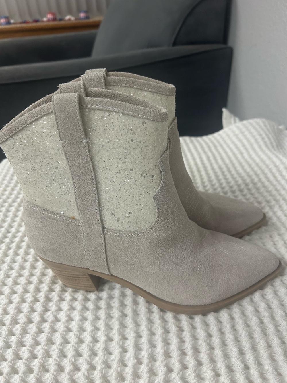 NWOT! Dolce Vita Sonya Western Suede Cowboy Boots! Size 8 MSRP $180.00